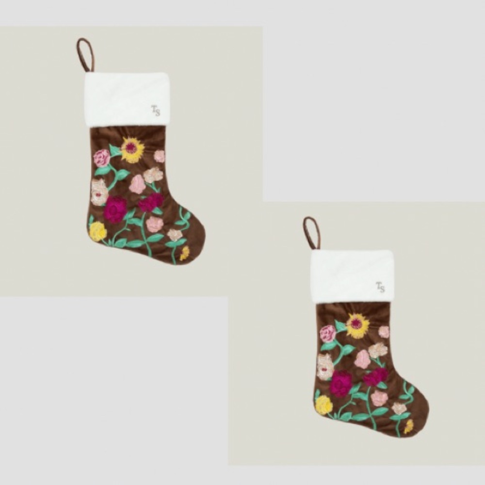 Taylor Swift Pair of Acoustic Piano Stockings SOLD OUT (2)